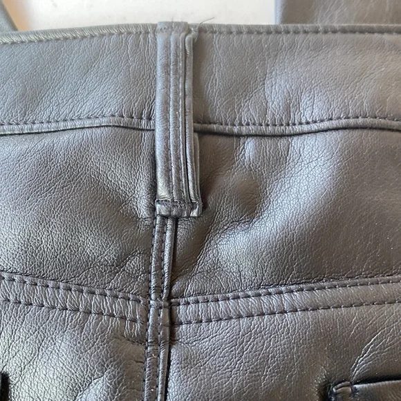 NWT Chicos Faux Leather Jean - Picture 12 of 13